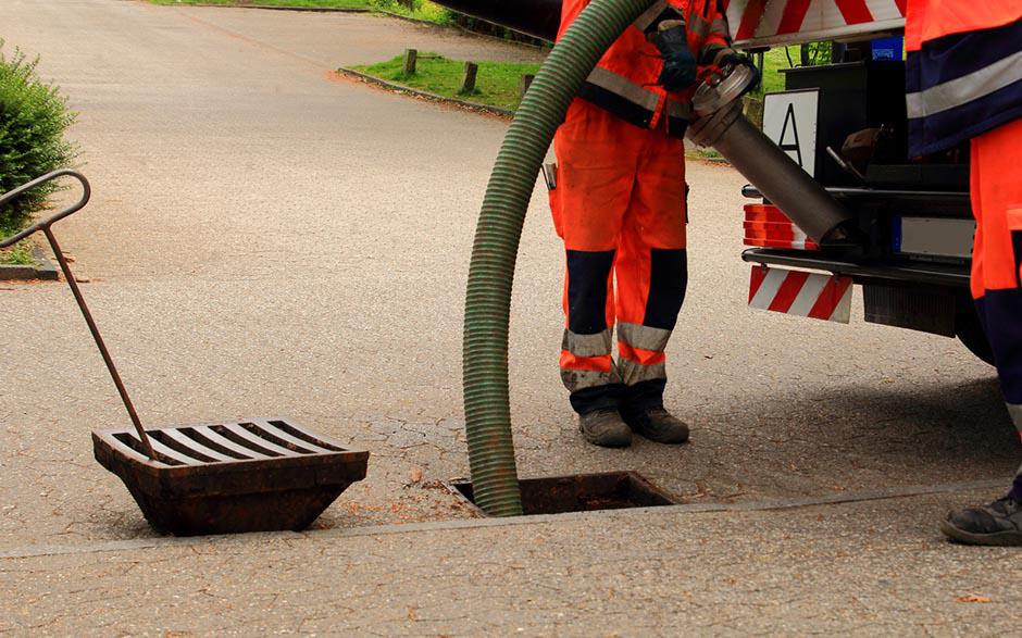déboucher canalisation pvc Épône